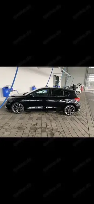 Ford Focus 1.0 EcoBoost Start-Stopp-System ST-LINE
