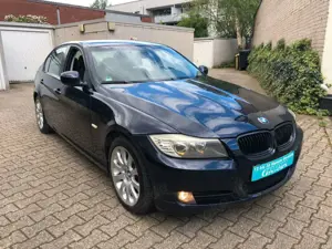 BMW 320 Baureihe 3 Lim. 320i AUT., *TEIL-LEDER, PDC*