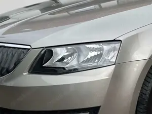 Skoda Octavia Combi Elegance*Klima*Tempomat*SHZ1.6 TDI Bild 5