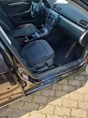 Volkswagen Passat Variant Passat Variant 2.0 TDI BlueMotion Technology Comfo Bild 3