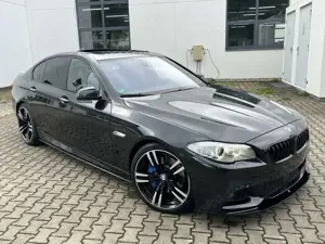 BMW 530 530d Blue Performance Sport//M550 Look// Bild 2