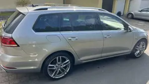 Volkswagen Golf Variant Golf VII Variant TGI 1.5 TGI DSG Highline