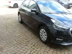 Skoda Fabia Essence Bild 2