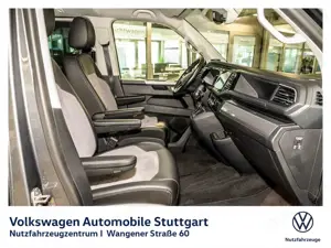 Volkswagen T6.1 Multivan Highline 4motion DSG 2.0 TDI Bild 5