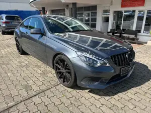 Mercedes-Benz E 350 CGI BlueEfficiency COUPE leder Autom Bild 3