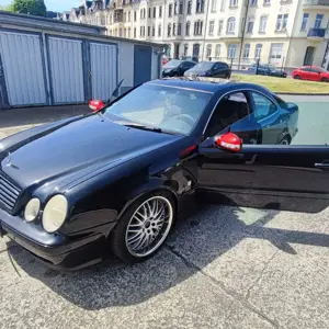 Mercedes-Benz CLK 200 Coupe Kompressor Avantgarde