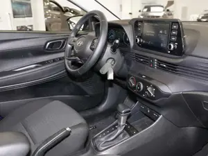 Hyundai i20 1.0 TGDI DCT Trend Voll-LED Carplay Kam Andr Bild 3