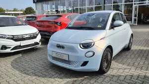 Fiat 500e 3+1 Icon Klimaatm Navi Allwetterräder