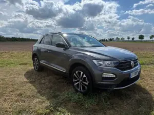 Volkswagen T-Roc T-Roc 1.5 TSI ACT OPF DSG IQ.DRIVE Bild 3