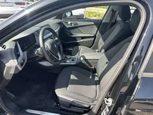 BMW 118 i Advantage DAB LED WLAN Tempomat Klimaaut. Bild 2