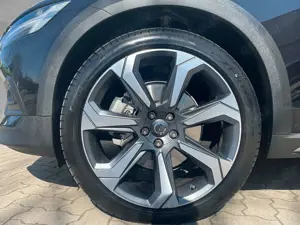 Volvo V60 Cross Country B4 AWD Mild-Hybrid Ultimate Bild 2