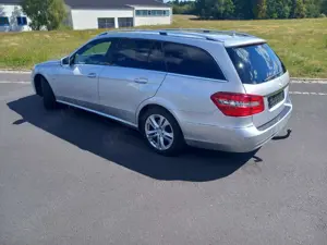 Mercedes-Benz E 200 E-Klasse T-Modell Diesel T CDI DPF BlueEFFICIENCY Bild 5