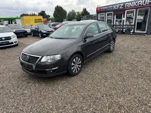 Volkswagen Passat AUTOMATIK!SITZHEIZUNG!!EURO5!!PDC!KLIMAAUTOMTIK!!