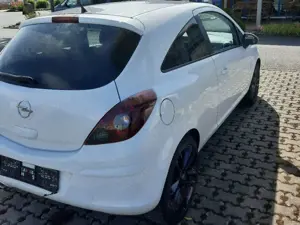 Opel Corsa Color Edition Bild 4