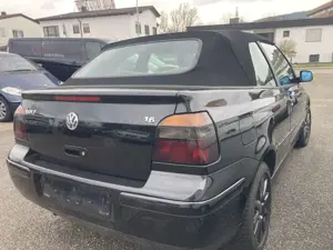 Volkswagen Golf Cabriolet 1.6 TÜV  Zahnriemen NEU Lederausstattung beige Bild 5