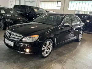 Mercedes-Benz C 200 CDI AVANTGARDE AHK SHZ LEDER PTS TÜV NEU