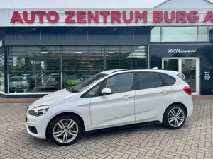 BMW 220 i Active Tourer Advantage ESP Navi Scheckheft