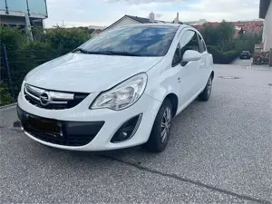 Opel Corsa Satellite