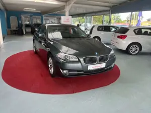 BMW 520 d Lim. AHK PDC LEDER TEMP Bild 3