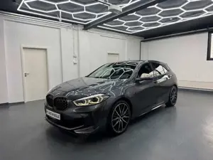 BMW 135 i xDrive *SCHALENSITZE*