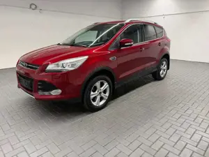 Ford Kuga Titanium AWD Bi-Xenon/Navi/SHZ/Kam/17-LM