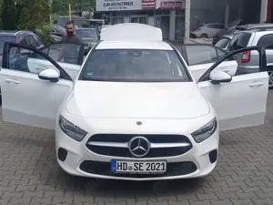 Mercedes-Benz A 180 A-Klasse Limousine 7G-DCT Progressive