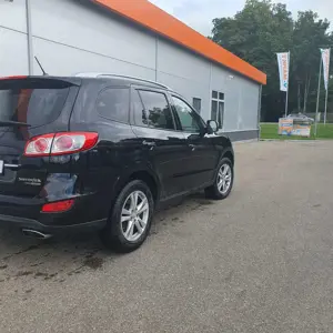 Hyundai SANTA FE 2.2 CRDi 4WD CPF Automatik Comfort Bild 4