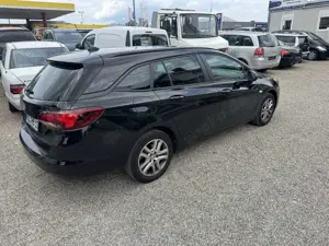Opel Astra 1.5 D Start/Stop Sports Tourer Business Elegance Bild 3