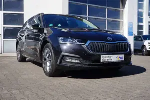 Skoda Octavia Octavia Combi Tour*DSG*LED*PDC*NAVI*SHZ VO+HI*