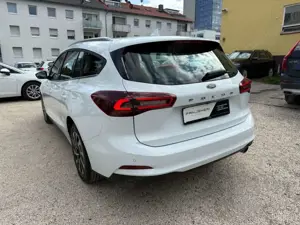 Ford Focus Turnier 1.5 Aut Titanium LED Navi 1.Hand Bild 5