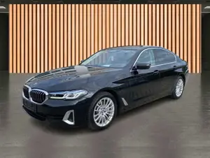 BMW 530 iA Luxury Line*Standheizung*Hifi*Glasdach