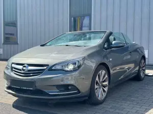 Opel Cascada 1.6 Innovation Automatik Schöne Extras Bild 2