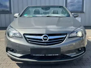 Opel Cascada 1.6 Innovation Automatik Schöne Extras Bild 4