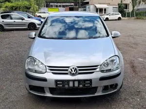 Volkswagen Golf Trendline Auto nur für Export