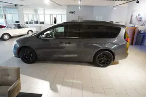 Chrysler Pacifica S 3,6 V6 ~7 Sitzer~Navi~LED~ACC~ Bild 4