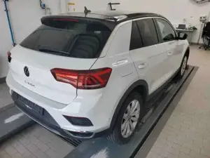 Volkswagen T-Roc 1.5 TSI Sport Bild 2
