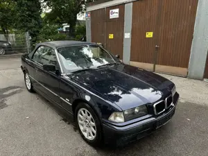 BMW 320 Bild 1