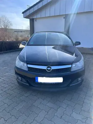 Opel Astra GTC 1.6 Turbo Sport