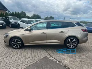 Renault Megane IV Grandtour BOSE-Edition/SHZ/NAVI/KAMERA Bild 4