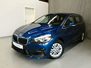BMW 218 Klima,Navi,Tempo,AHK,SHZ,S-Heft