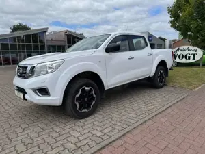 Nissan Navara NP300 Acenta Double Cab 4x4