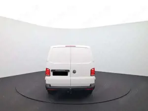 Volkswagen Transporter 6.1 L2 2.0 TDi 150PS Langer Radstand 2-Sitzer Navi Bild 4