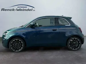 Fiat 500e La Prima 42kWh El. Panodach Navi SHZ Klimaautom PD Bild 2