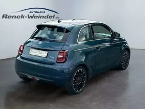 Fiat 500e La Prima 42kWh El. Panodach Navi SHZ Klimaautom PD Bild 5
