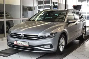 Volkswagen Passat Variant 2.0 TDI  DSG*AHK*Standhz*Matrix-L