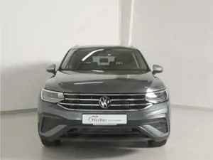 Volkswagen Tiguan Allspace 1.5 TSI Life DSG NAV/LED/AHK Bild 3