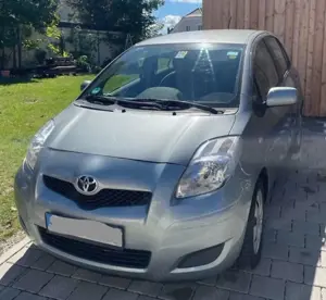Toyota Yaris TÜV 08/26