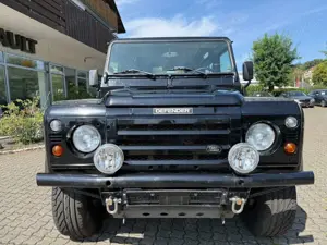 Land Rover Defender Bild 2