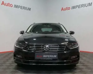 Volkswagen Passat Variant R-Line 2.0 TDI *AHK*Navi Bild 2