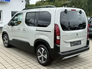 Peugeot Rifter Rifter GT LINE PureTech 130 L1 Aut. PANO-RKAM-NAVI Bild 4